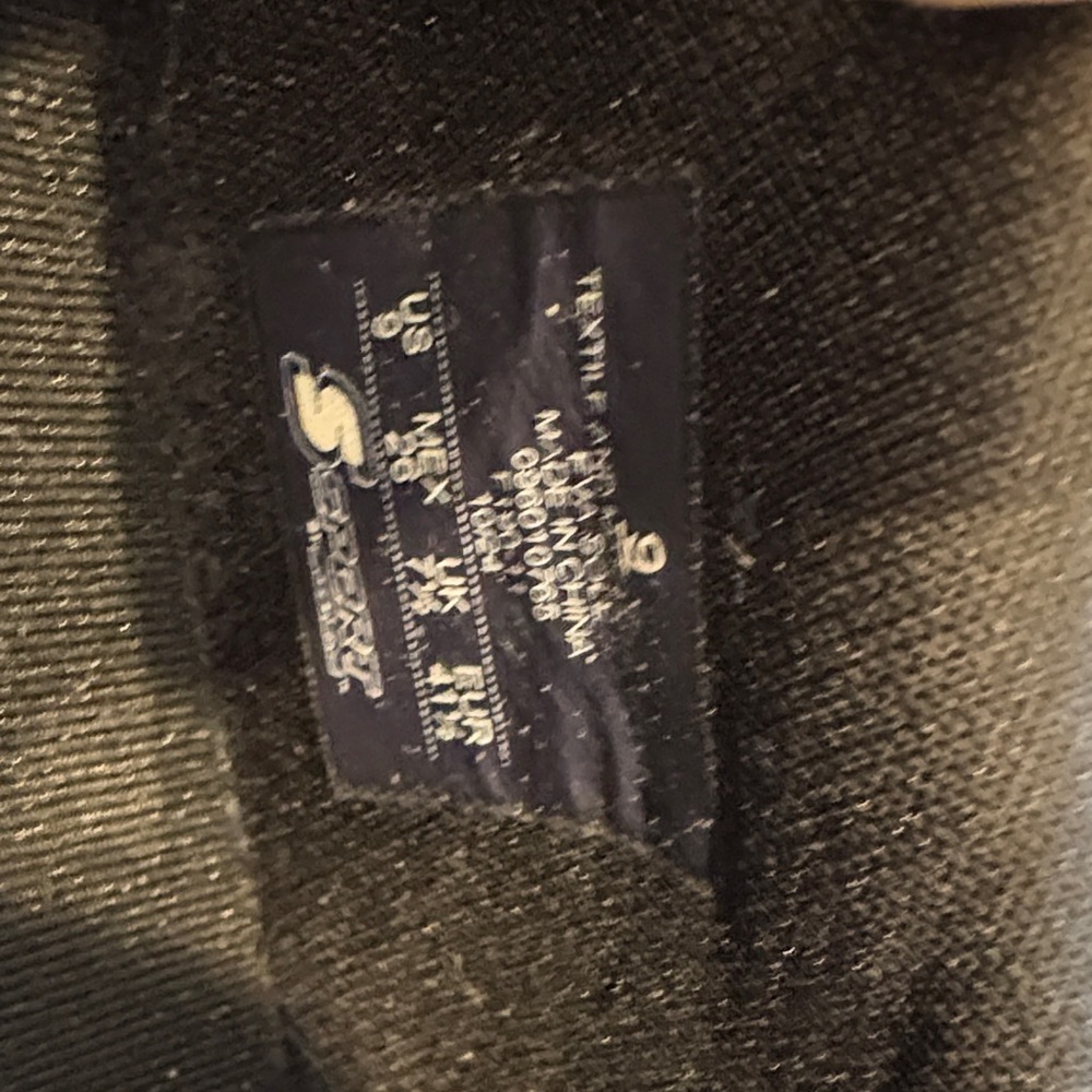 Skechers Black Shiny Knit Slip On Sport Memory Foam Sneaker 9 Very Light Weight - Picture 13 of 13